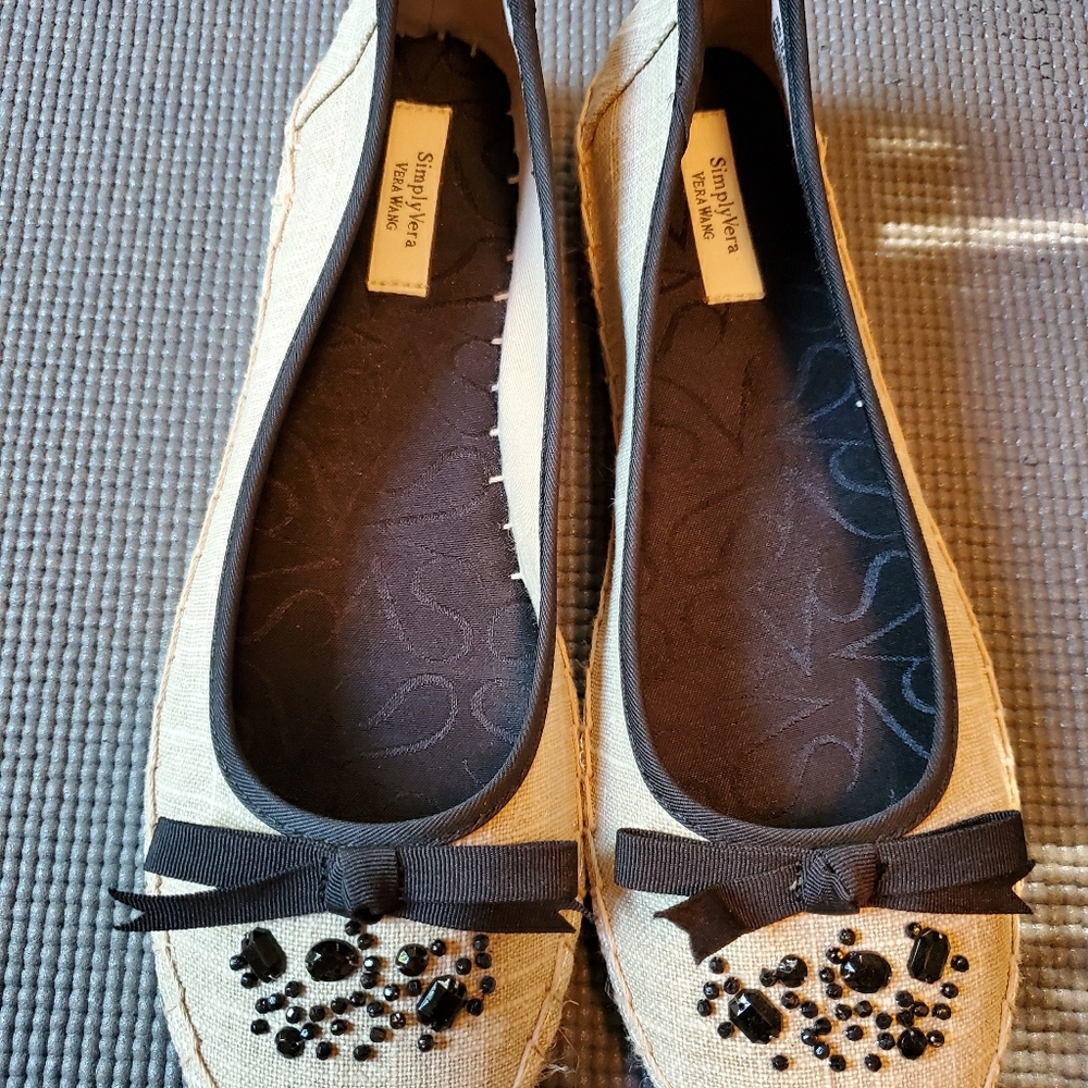 Vera Wang sandals